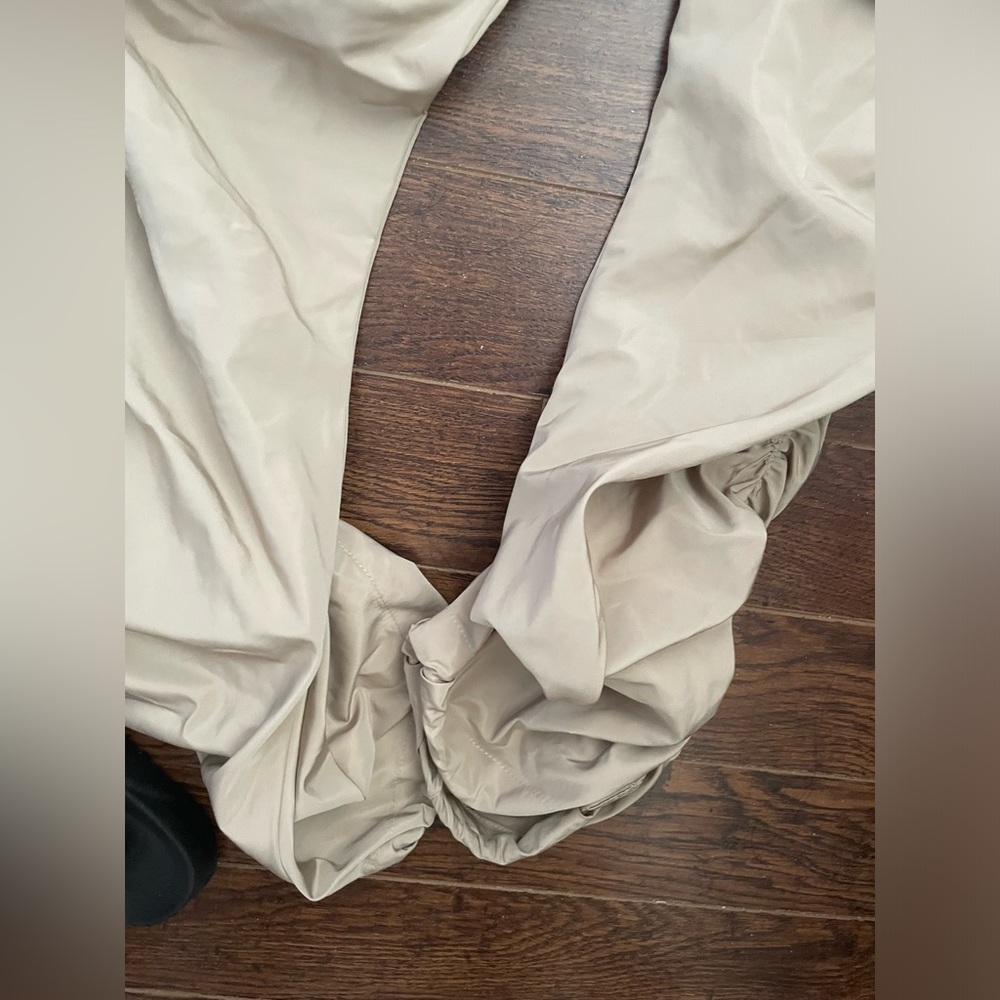 Moon River Beige Ruched Cargo Track Pants - Picture 6 of 8